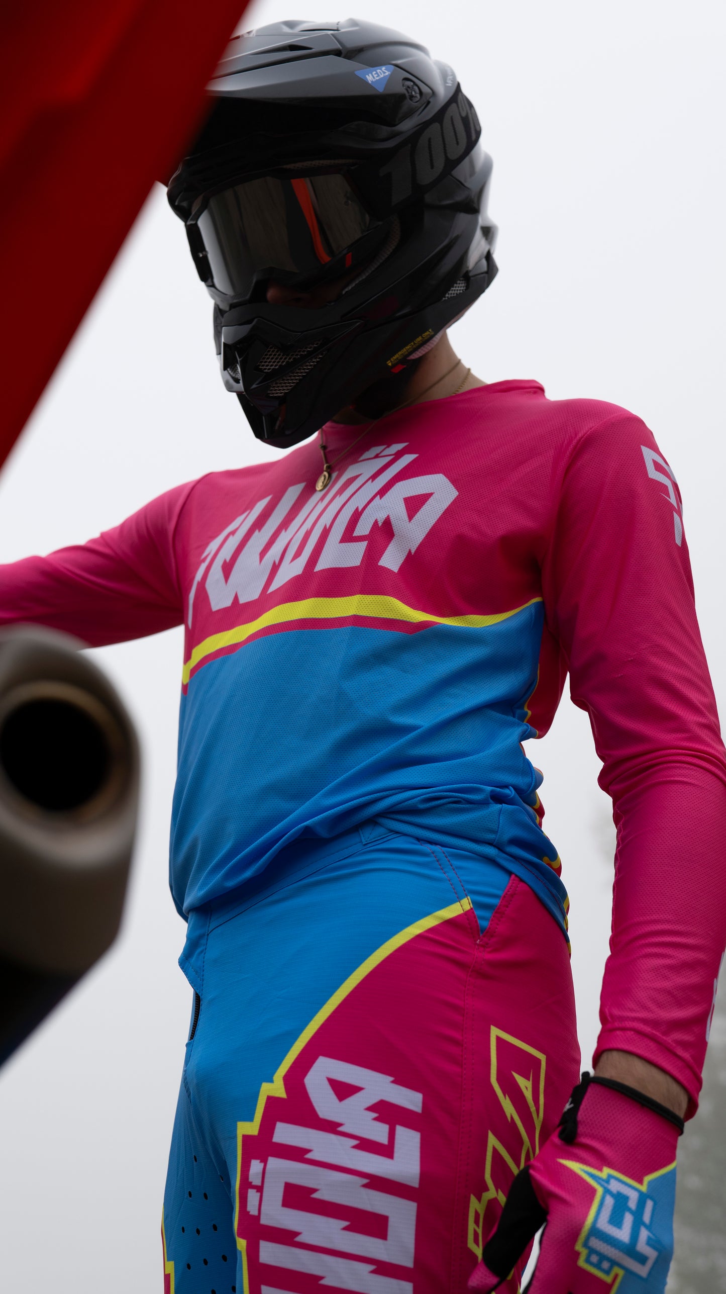 RAZE PINK BLUE YELLOW